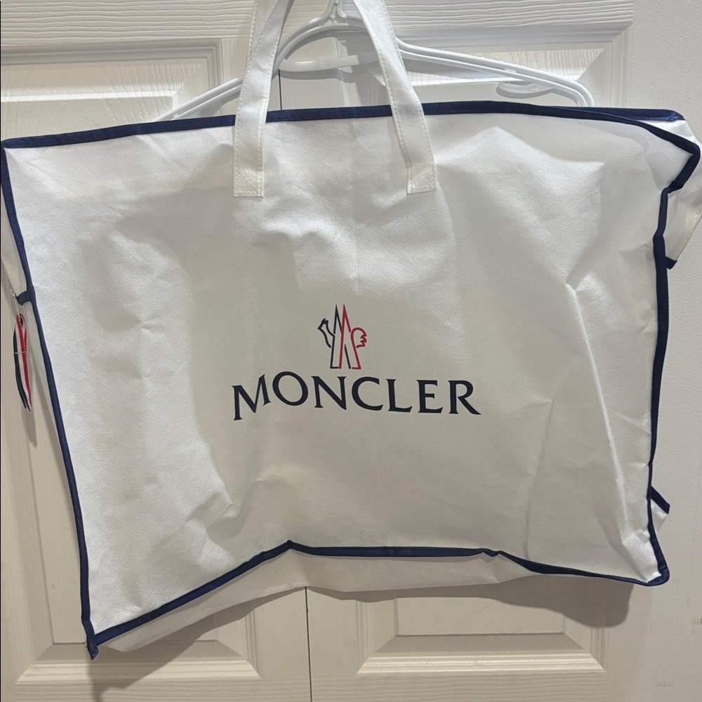 Moncler Shiny Black unisex Puffer Jacket - Picture 7 of 12